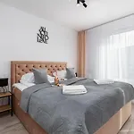 Młyńska By Renters Apartament